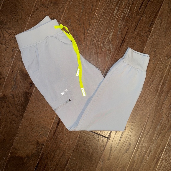 Figs silver arrow zamora small petite joggers - Picture 1 of 1
